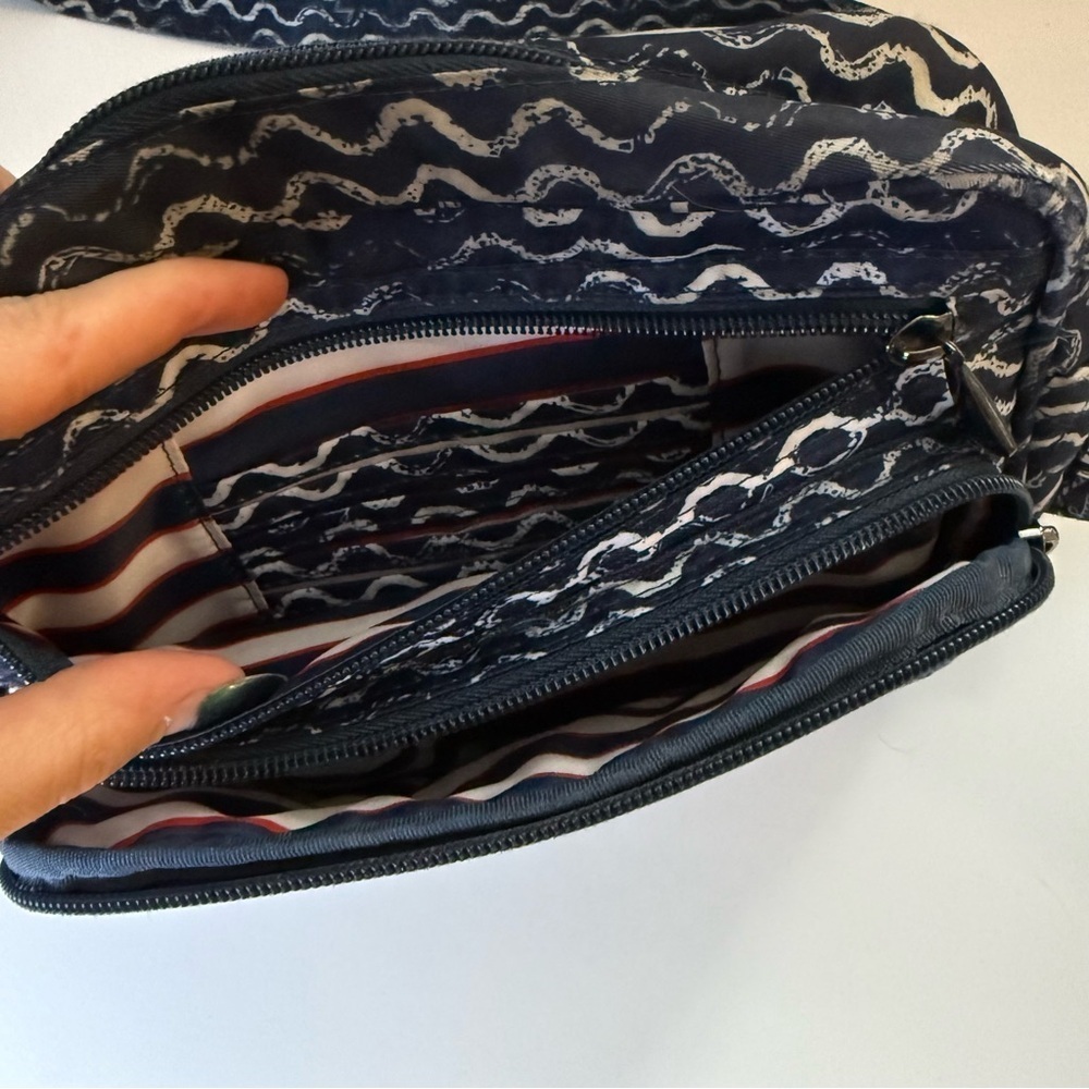 Lug Carousel Blue Waves Quilted Pattern Multi-Poc… - image 6